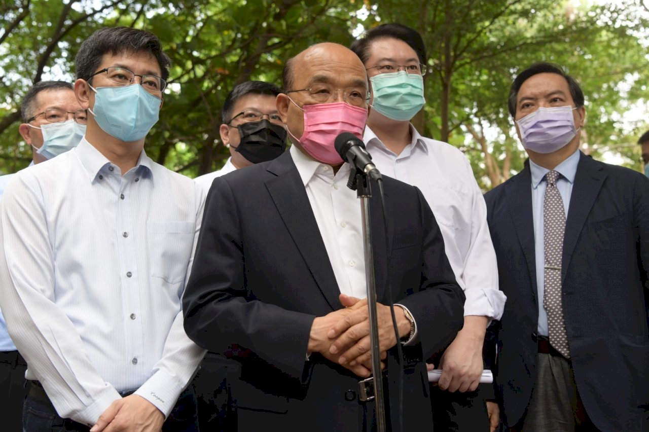 PM: Seluruh Pihak Bekerja Keras Memperoleh Vaksin BNT untuk Taiwan