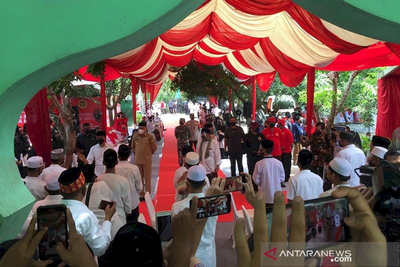 Presiden Ingatkan Harus Belajar Berdampingan Hidup dengan COVID-19