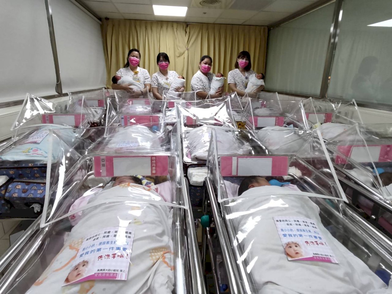 Bayi Lahir Sambut Hari Nasional ROC 10 Oktober 2021