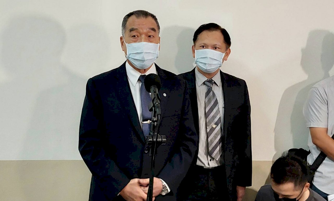Chiu Kuo-cheng: Militer Siap Tempur Demi Membela Negara