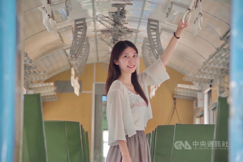 Tut…tut… Wisata Kereta Api Antik