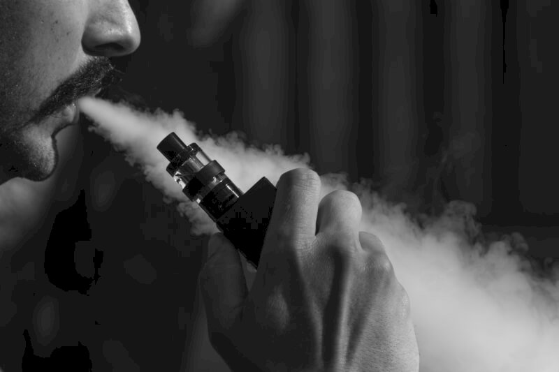 Yuan Eksekutif Meloloskan Larangan Penggunaan Berbagai Produk Rokok Dalam Ruangan, Perokok Wajib Berusia 20 Tahun ke Atas