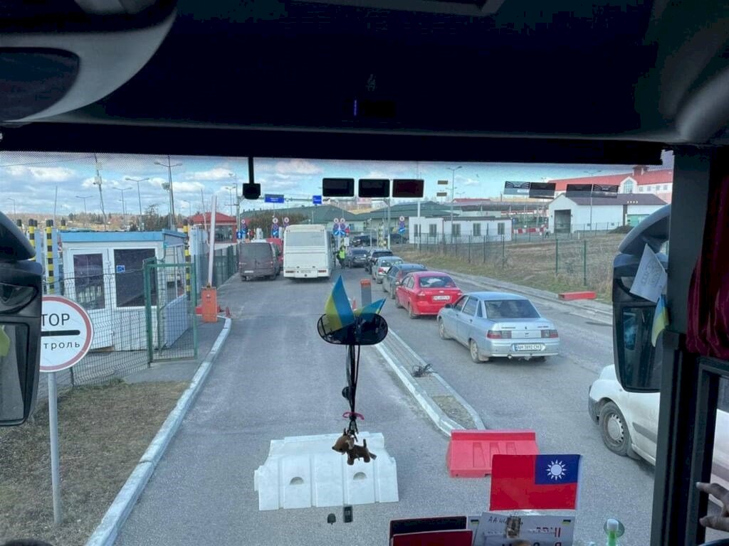 22 Warga Taiwan yang Dievakuasi dari Ukraina Tiba di Polandia, Slovakia