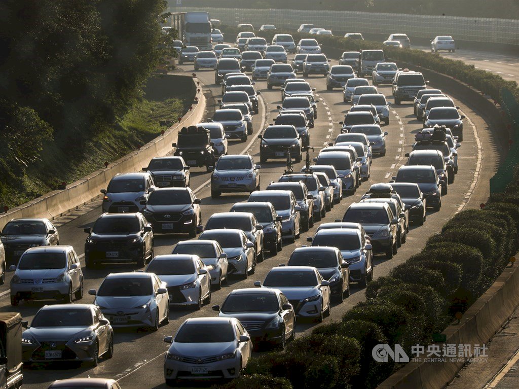 Macet usai liburan Tahun Baru Imlek