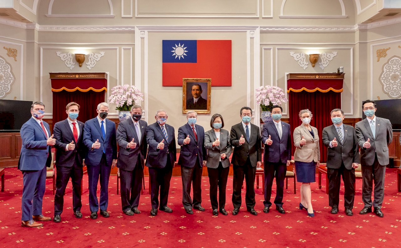 Menyambut Kunjungan Delegasi Senat AS, Presiden Tsai: Berharap Taiwan Dapat Memainkan Peran Aktif Dalam Strategi Baru Indo-Pasifik