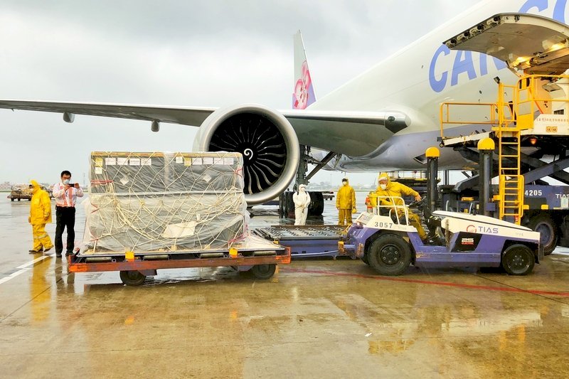 777.600 Dosis Vaksin COVID-19 PfizerBioNTech Khusus untuk Anak-Anak Tiba di Taiwan