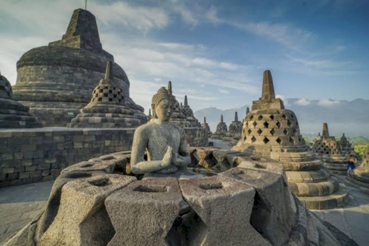Ketua MPR Imbau Pemerintah Jelaskan Kenaikan Tarif Wisata Borobudur