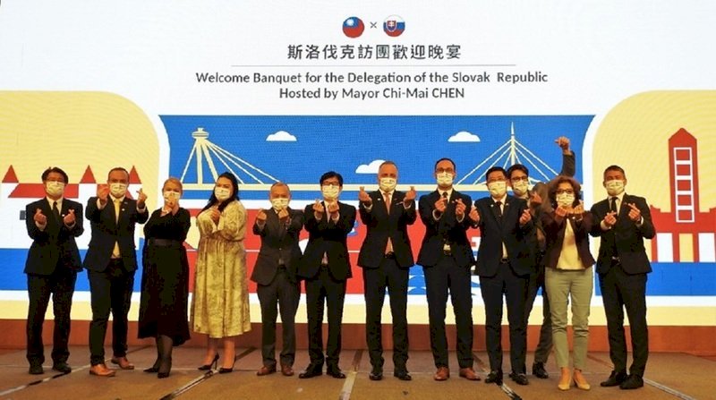 Delegasi Slowakia Berkunjung ke Kaohsiung