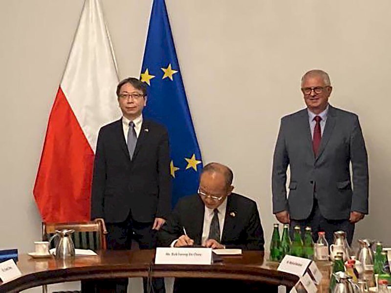Taiwan-Polandia Bentuk Tim Kerja Promosi Semi Konduktor