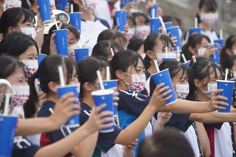 Latihan Marching Band SMA Kyoto Tachibana, You Si-kun Antarkan Teh Boba