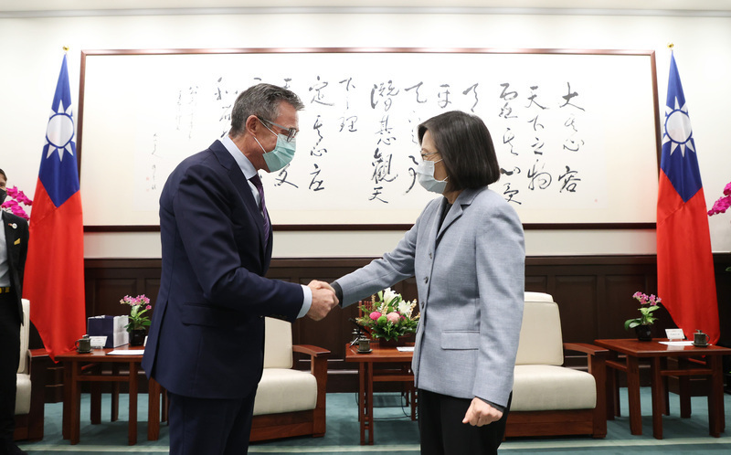 Presiden Tsai Ing-wen: Taiwan Akan Terus Meningkatkan Kemampuan Pertahanan Nasional