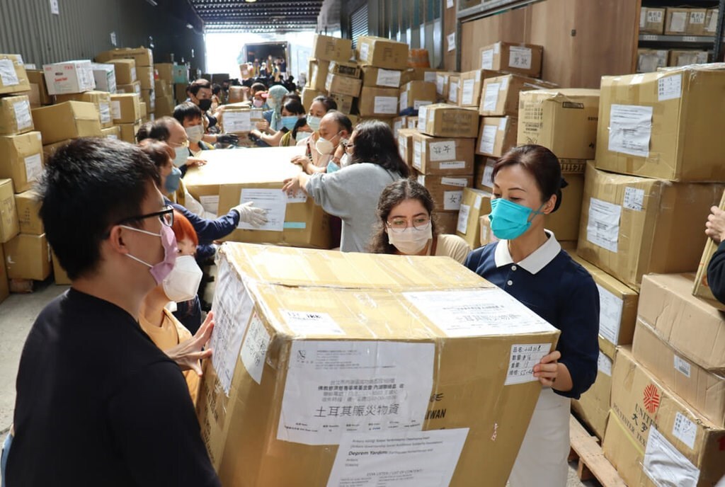 Gelombang Pertama Sumbangan Gempa dari Yayasan Tzu Chi Taiwan Tiba di Turki