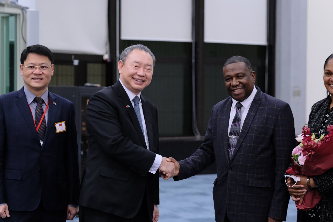 Menlu St. Lucia Berkunjung ke Taiwan, Tegaskan Komitmen pada Persahabatan Bilateral