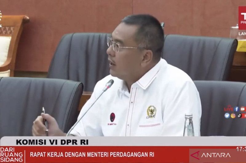 Anggota DPR Apresiasi Kinerja Mendag Terkait Surplus Perdagangan RI