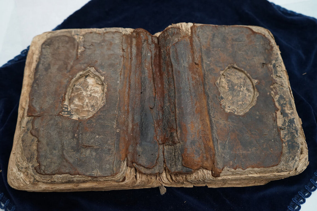 Al-Quran Berusia 500 Tahun Ada di Taiwan, Perbaikannya Butuh 2 Tahun