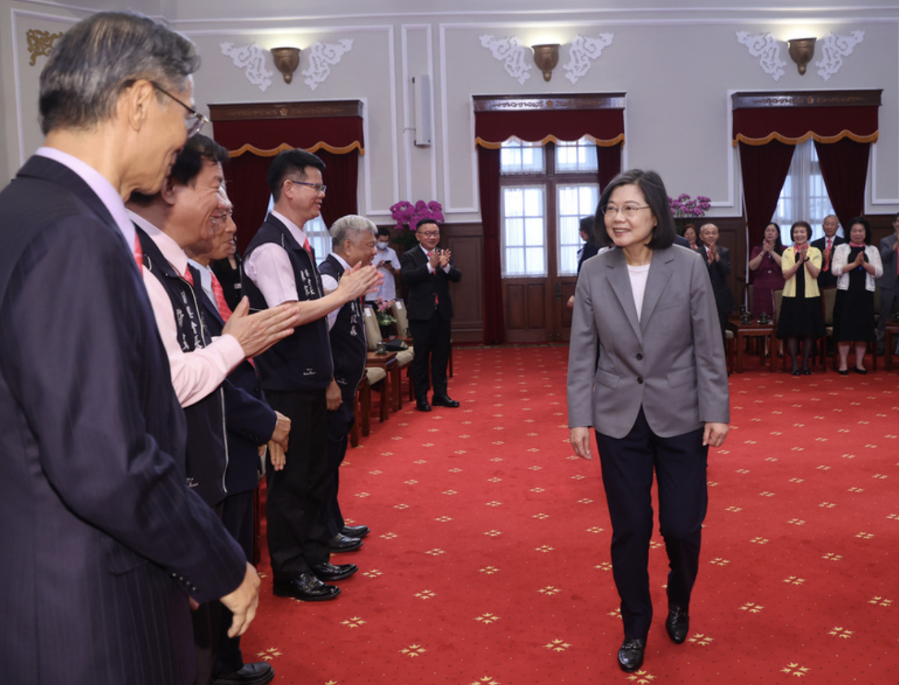 Presiden Apresiasi Kinerja Line Life Pendukung Psikologis Masyarakat Taiwan