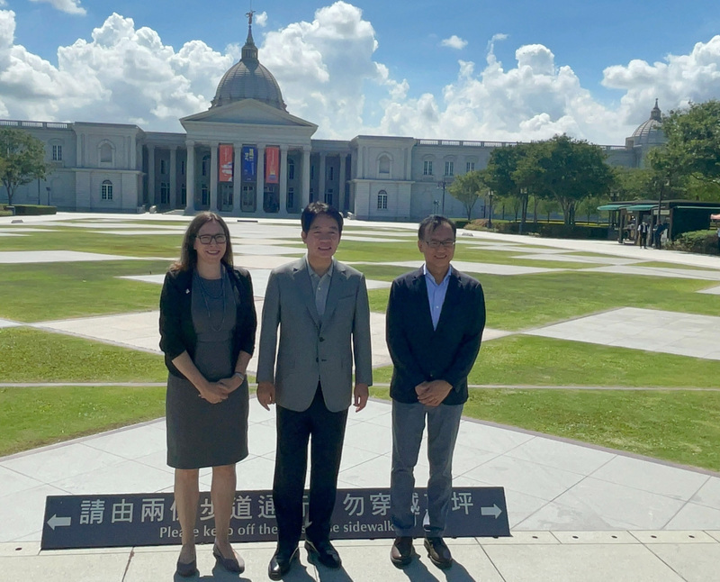 Wapres William Lai dan Ketua AIT Laura Rosenberger Berkunjung ke Museum Chimei