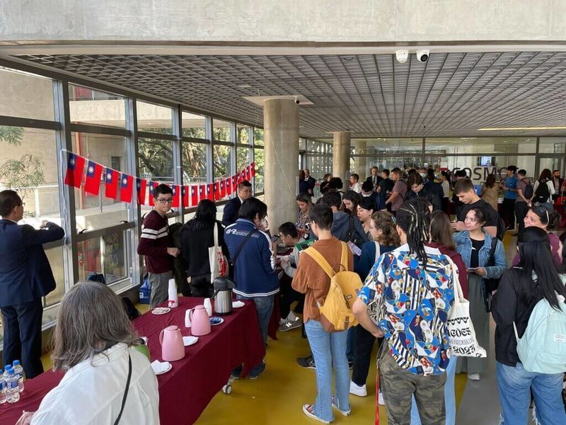 Menjawab Permintaan Pengusaha Taiwan, Kegiatan Rekrutmen Tenaga Terampil Dihelat di Brasil