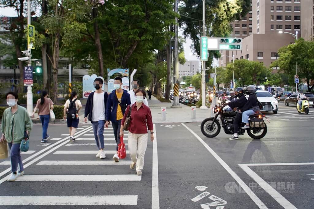 Peraturan Pengendara HarusMendahulukani Pejalan Kaki Akan Dibahas Kembali Pekan Depan