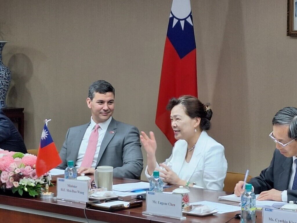Presiden Paraguay Terpilih Bertemu Menko Wang Mei-hua, Berharap Pengusaha Taiwan Inves di Pasar Amerika Latin