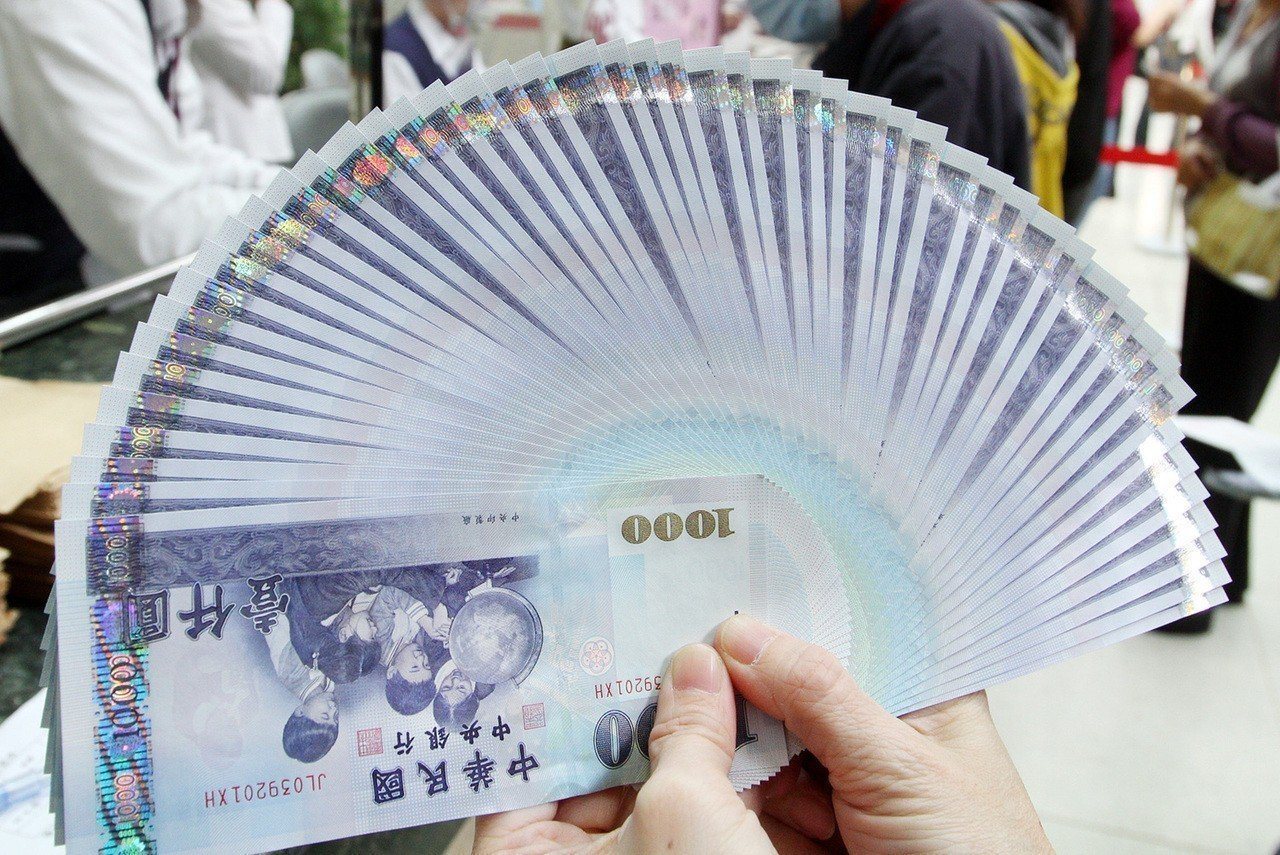 Mata Uang New Taiwan Dolar Terus Melemah Terhadap Dolar AS, Penutupan Selasa Sore Tembus NT$32