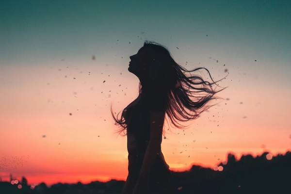 Ditakdirkan Memiliki Aura yang Memikat , Wanita dengan 3 Zodiak di Bawah Ini Sulit Didekati