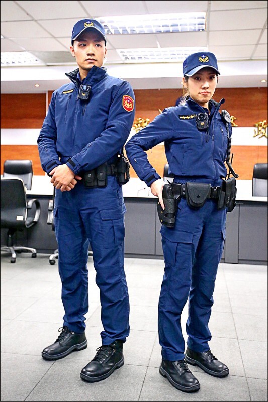 Ayam Jantan Bikin Gaduh, Polisi Turun Tangan!