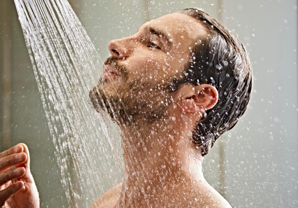 6 Manfaat Mandi Air Dingin, Tingkatkan Imunitas dan Hingga Turunkan Berat Badan!