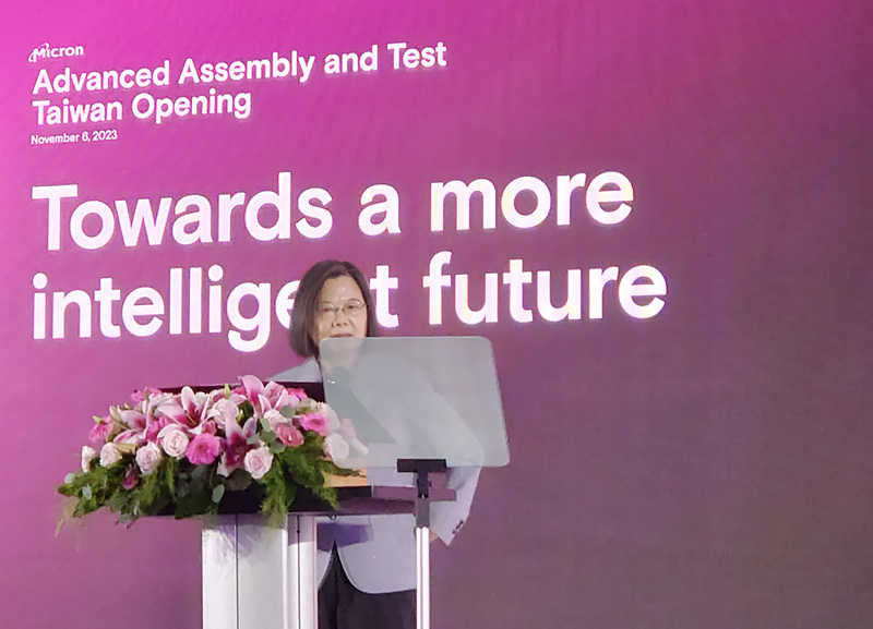 Presiden Tsai Sambut Pembukaan Pabrik Micron ke-4 di Taichung, Tegaskan Bahwa Taiwan Adalah Lokasi Investasi yang Aman dan Terpercaya