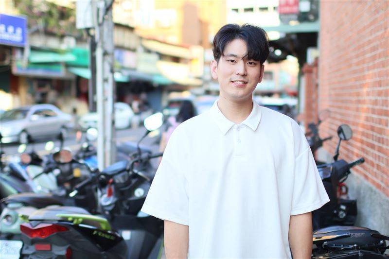 Cerai dari Aktris Hiburan Ternama Taiwan, Pria ini Melakoni Profesi Sopir Uber, Pemasukan NT$80 Ribu/Bulan