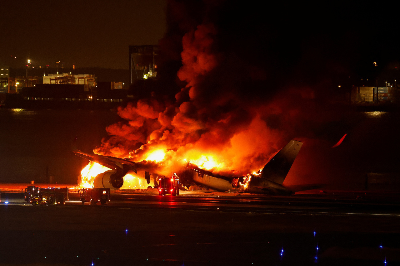 Insiden Tabrakan Bandara Haneda: Risiko Landasan Pacu Kembali Mencuat ke Publik. 圖/Rti
