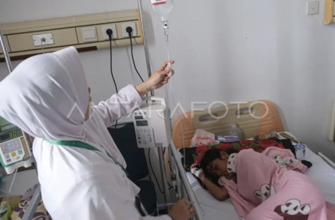 Spesialis Anak Imbau Masyarakat Waspadai Penyakit pada Musim Hujan