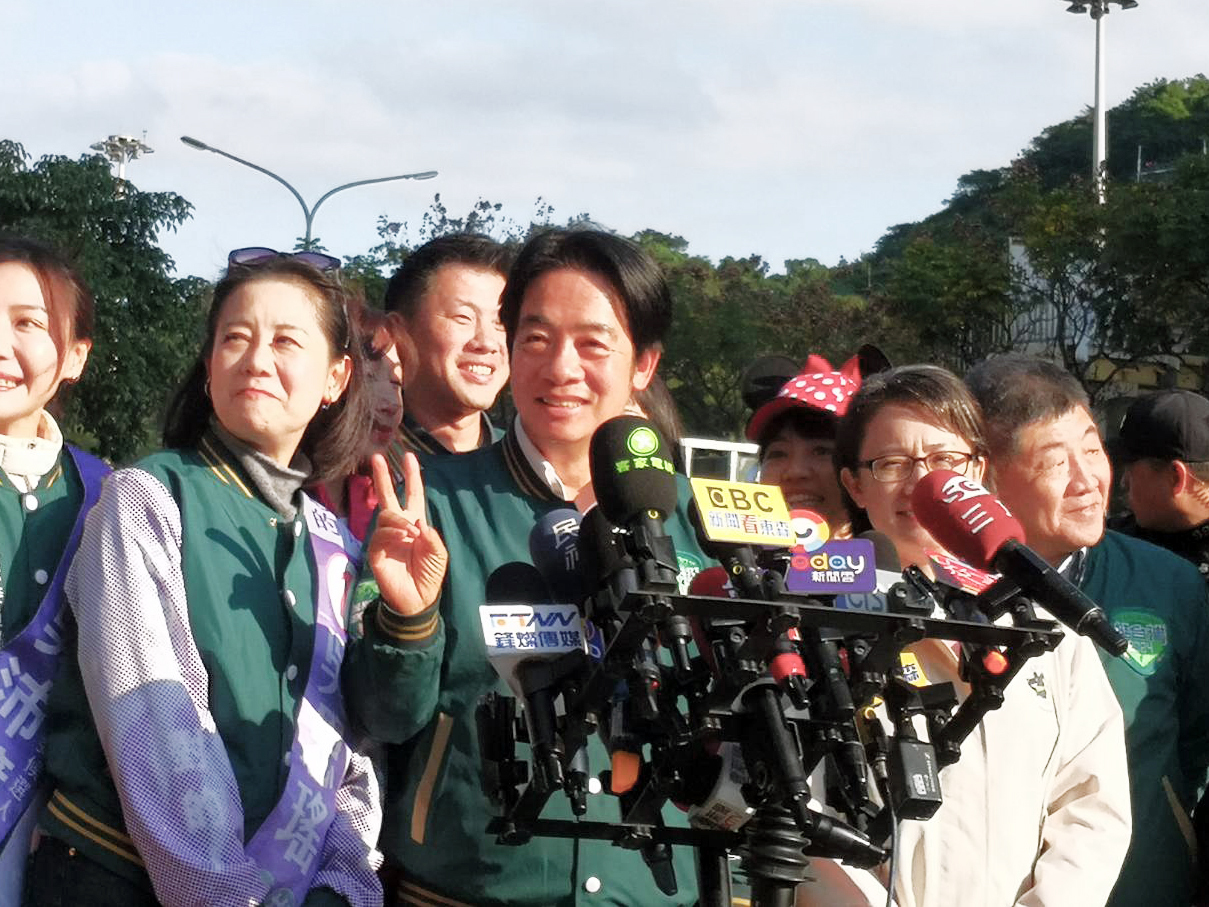 Kampanye Hari Terakhir Kandidat Capres-Cawapres DPP di Taipei