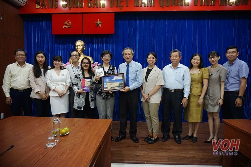 Jalin Kerja Sama, Chairperson Rti Cheryl Lai Berkunjung ke Stasiun Radio VOH di Ho Chi Minh