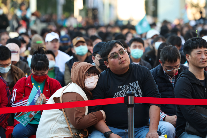 Pemilu 2024, Pendukung Ko Wen-je Berkumpul di Kantor Kampanye Sembari Menunggu Penghitungan Suara