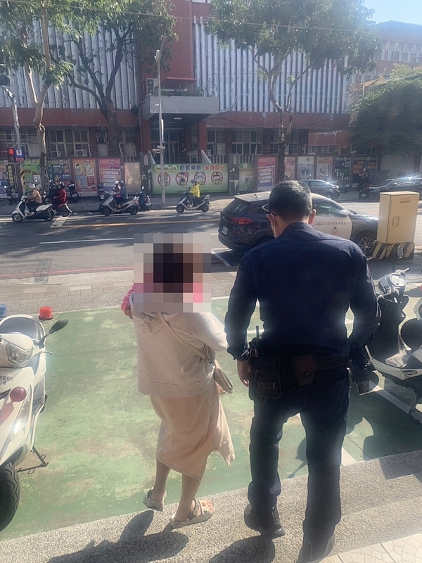 Kasus Pelanggaran Pemilu 2024, Anak Kecil Tidak Sengaja Merobek Kertas Suara di Kaohsiung