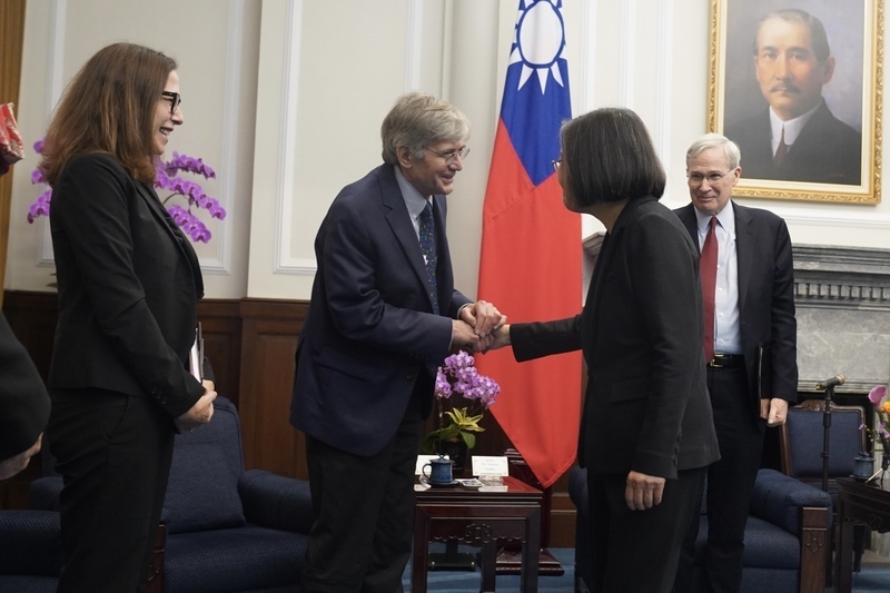 Delegasi Tingkat Tinggi AS Berkunjung ke Taiwan Pasca Pemilu, Presiden Tsai Harapkan Kemajuan Hubungan Bilateral