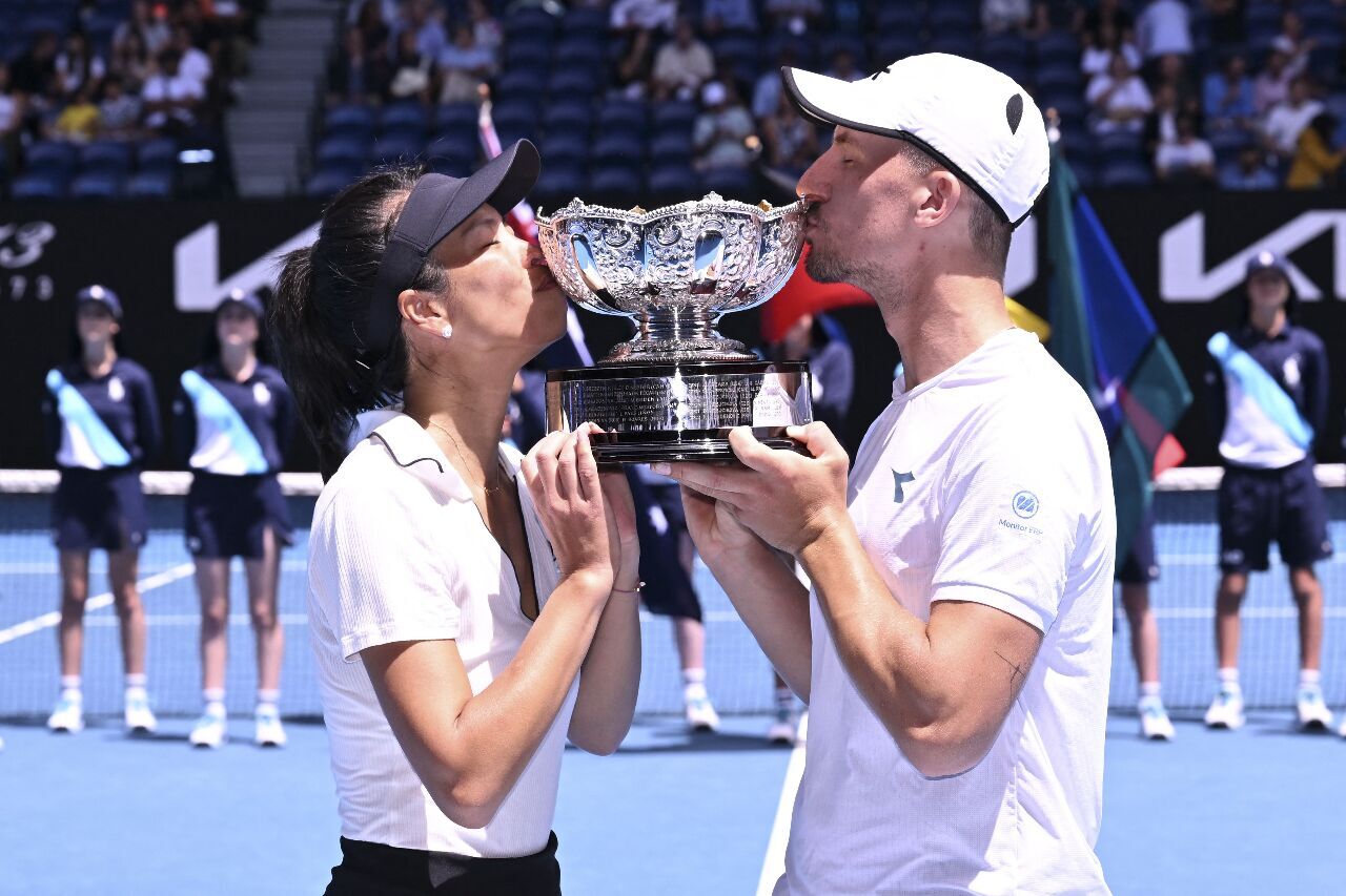 Petenis Taiwan Hsieh Su-wei Raih Gelar Ganda Campuran Australia Open