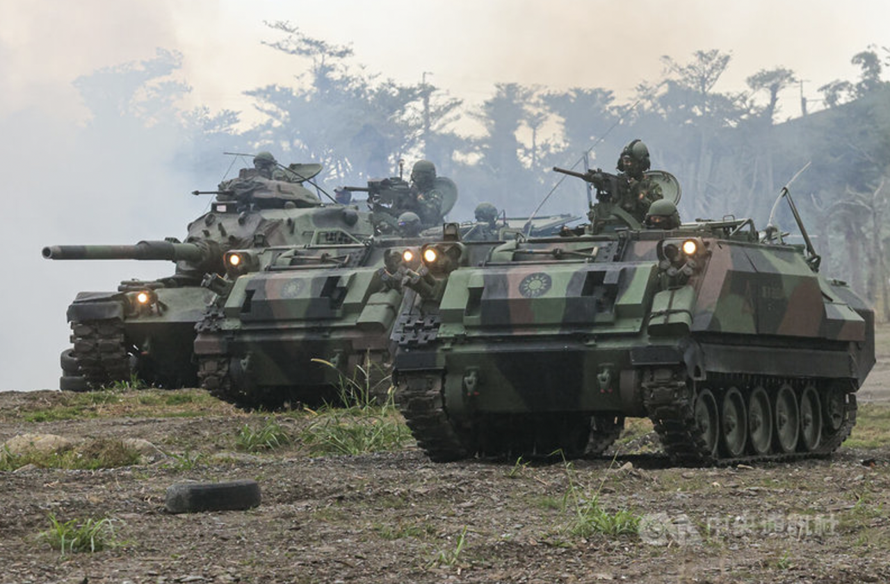 Latihan Militer AD Saat Perayaan Tahun Baru Imlek, Kolaborasi Penembak -Kendaraan Lapis Baja Melawan Infiltrasi Musuh