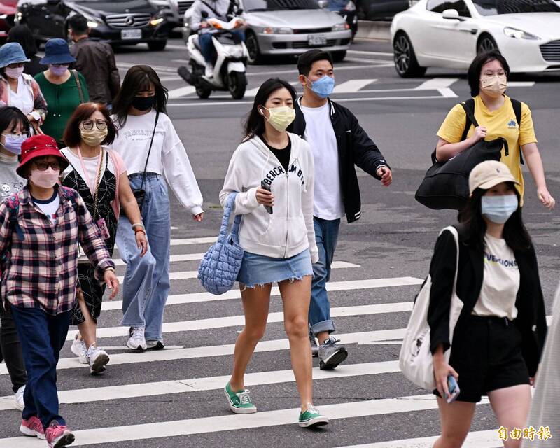 Suhu Panas Tembus 32C! Minggu Ini Akan Ada 2 Fase Perubahan Cuaca, Pakar: Cuaca akan Kembali Dingin