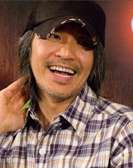 Stephen Chow: Sosok Lucu Yang Sukses dengan Banyak Perjuangan