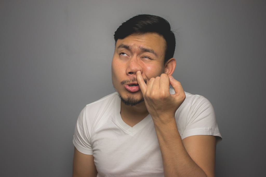 Suka Korek Hidung Bisa Jadi OCD? Dokter Ungkap 3 Kebiasaan Sepele yang Berbahaya