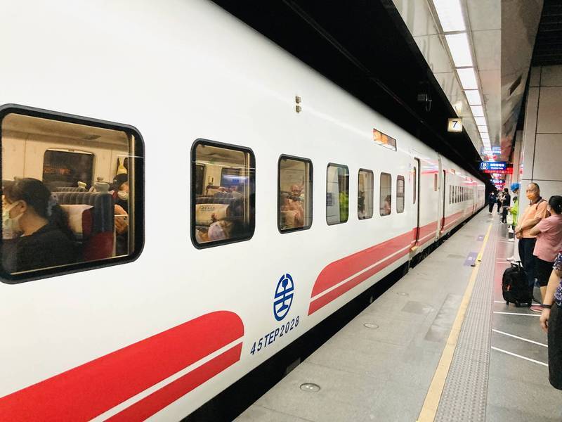 Ini Perilaku yang Dianggap Paling Tidak Sopan di dalam Gerbong Kereta Api! Netizen Taiwan: Jika Menegur, Takut Dipukul