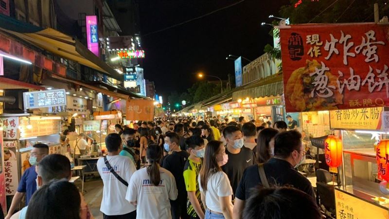 “Pasar Malam Terburuk” di Taipei? Warga Menyebut Pasar Malam Ini