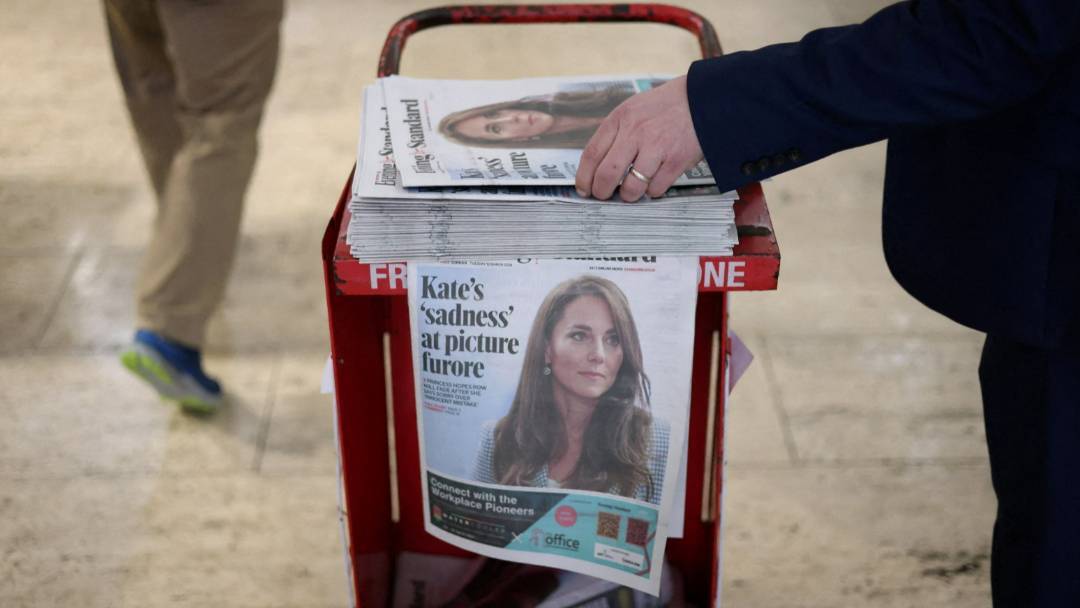 Kate Middleton dan Pangeran William Terlihat Berbelanja di Supermarket, Rumor Buruk Pasca Operasi Terbantahkan