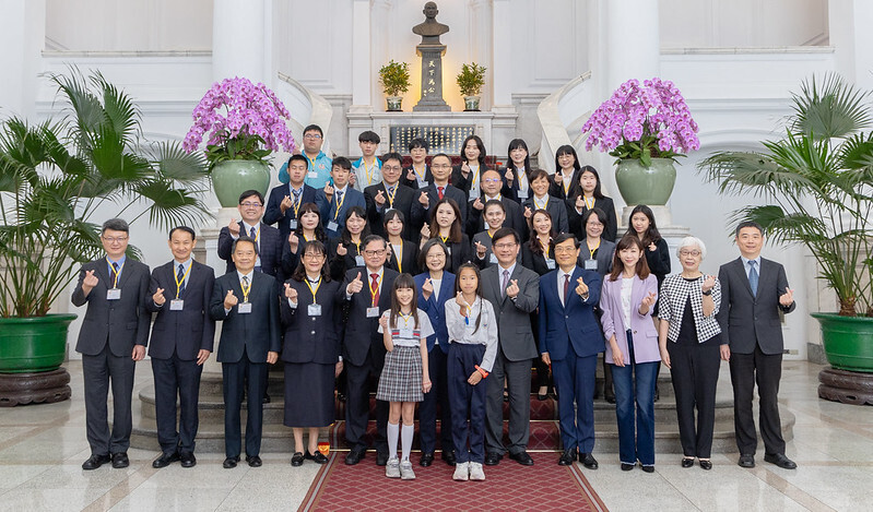 Menemui Peraih Penghargaan IIP, Presiden Tsai: Pertahankan Posisi Industri Teknologi Taiwan di Internasional
