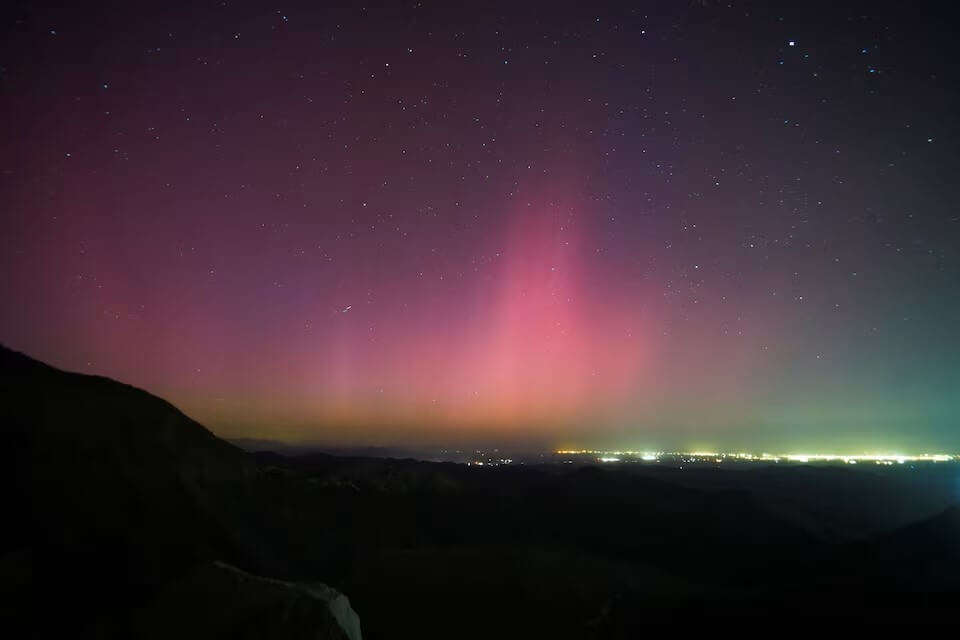 Mengapa Fenomena Aurora Akibat Badai Geomagnetik Tidak Muncul di Taiwan? Ini Penjelasan CWA