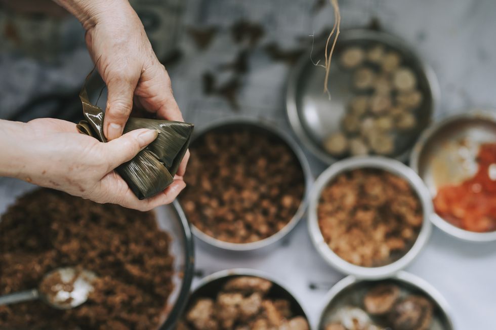 Kisah Pilu di Balik Tradisi Makan Bacang Ketika Festival Perahu Naga