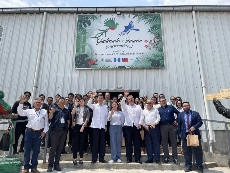 Presiden Guatemala Kunjungi Pusat Bambu Taiwan, Berharap Bersama Taiwan Wujudkan Transformasi Industrialisasi
