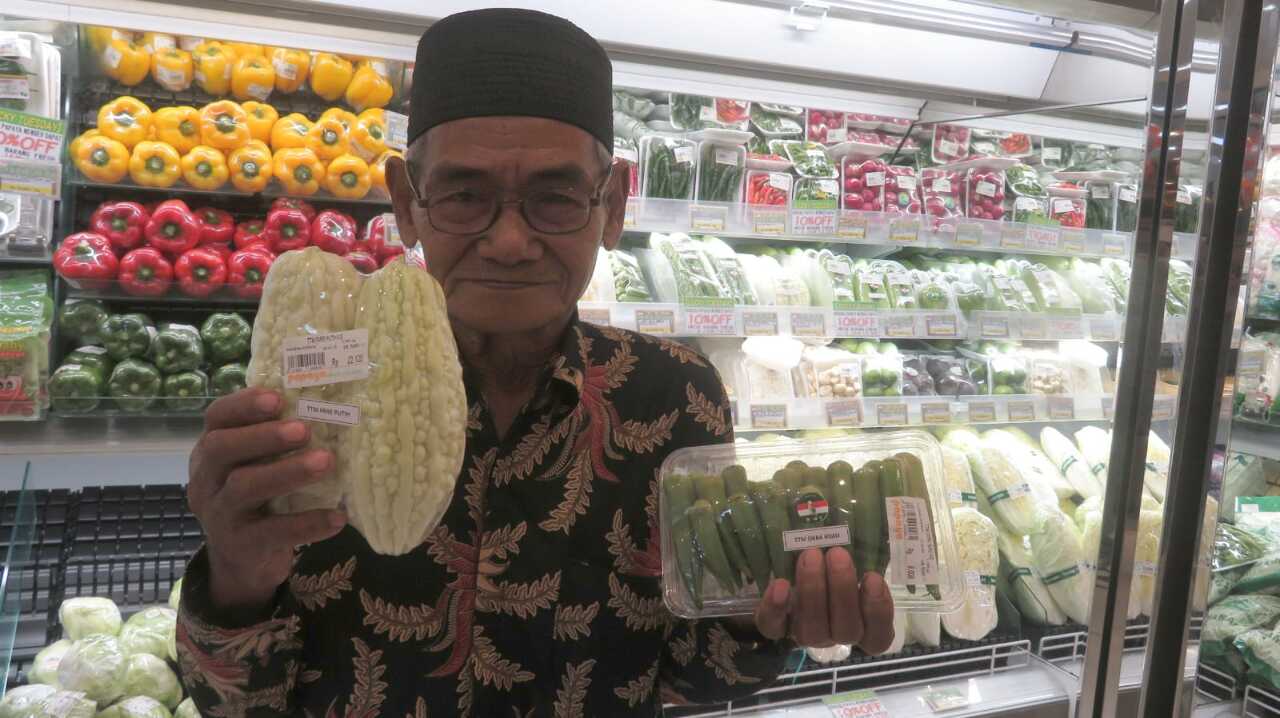 Keteguhan dan Transformasi: Kisah Sukses Petani Pak Haji Iyas